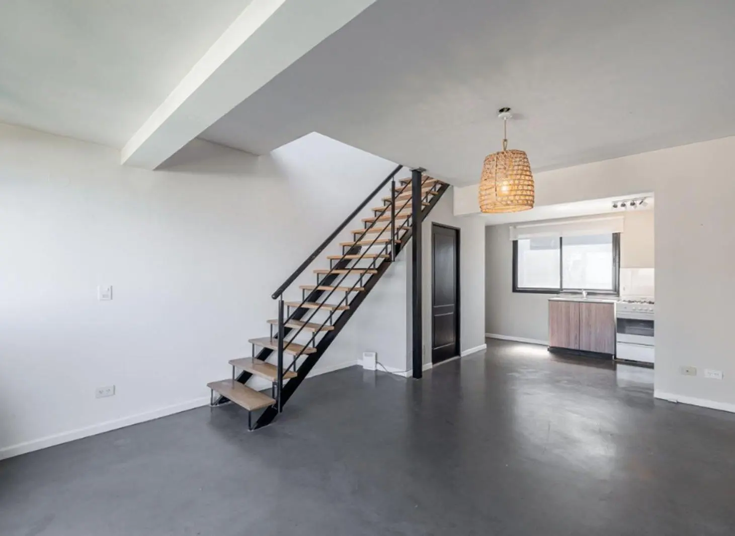 Venta Duplex 2 Amb. con balcón y cochera Nuñez 2