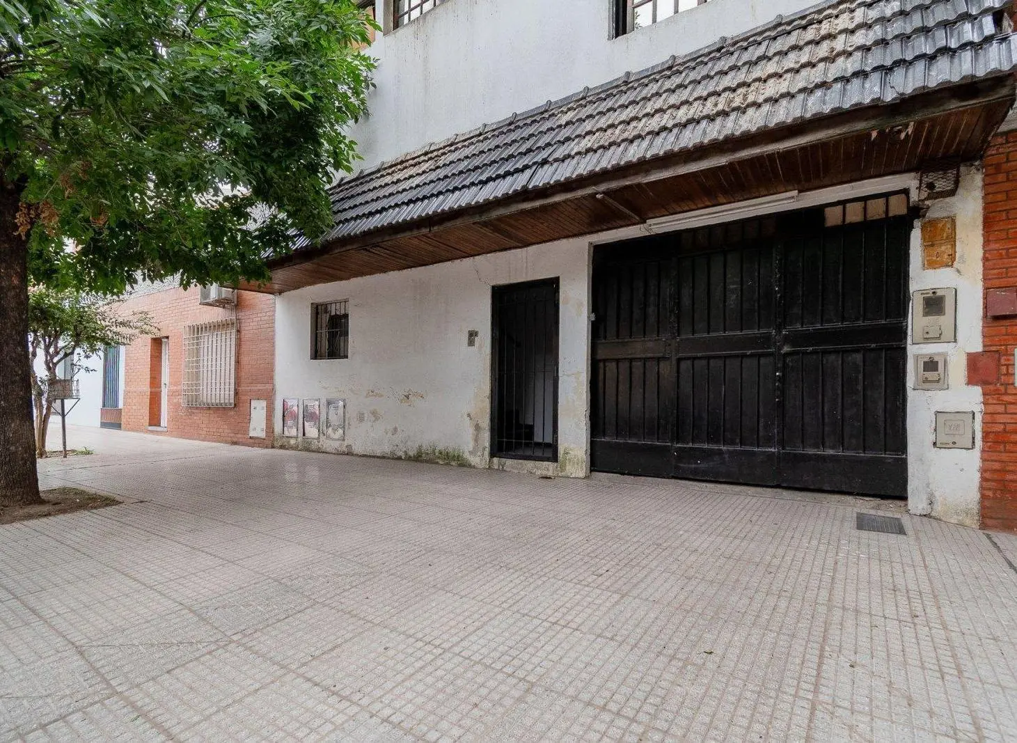 Venta casa multifamiliar Lugano 2