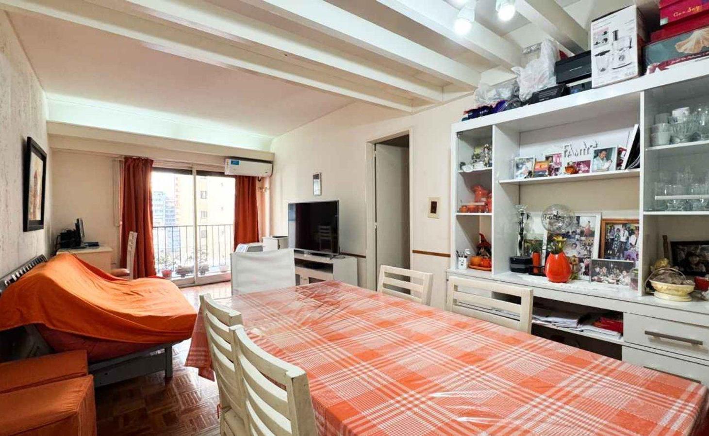 Foto de VENTA DPTO 4 AMBIENTES EN CABALLITO. UBICACION EXC, imagen 1