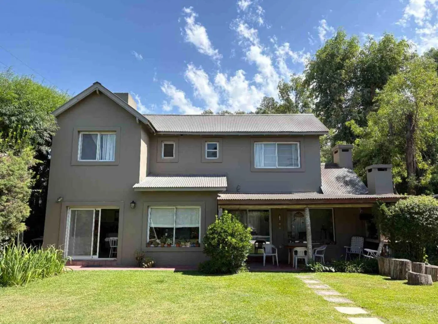 Los Ángeles Maschwitz casa s/lote 605m2  c/pileta 4