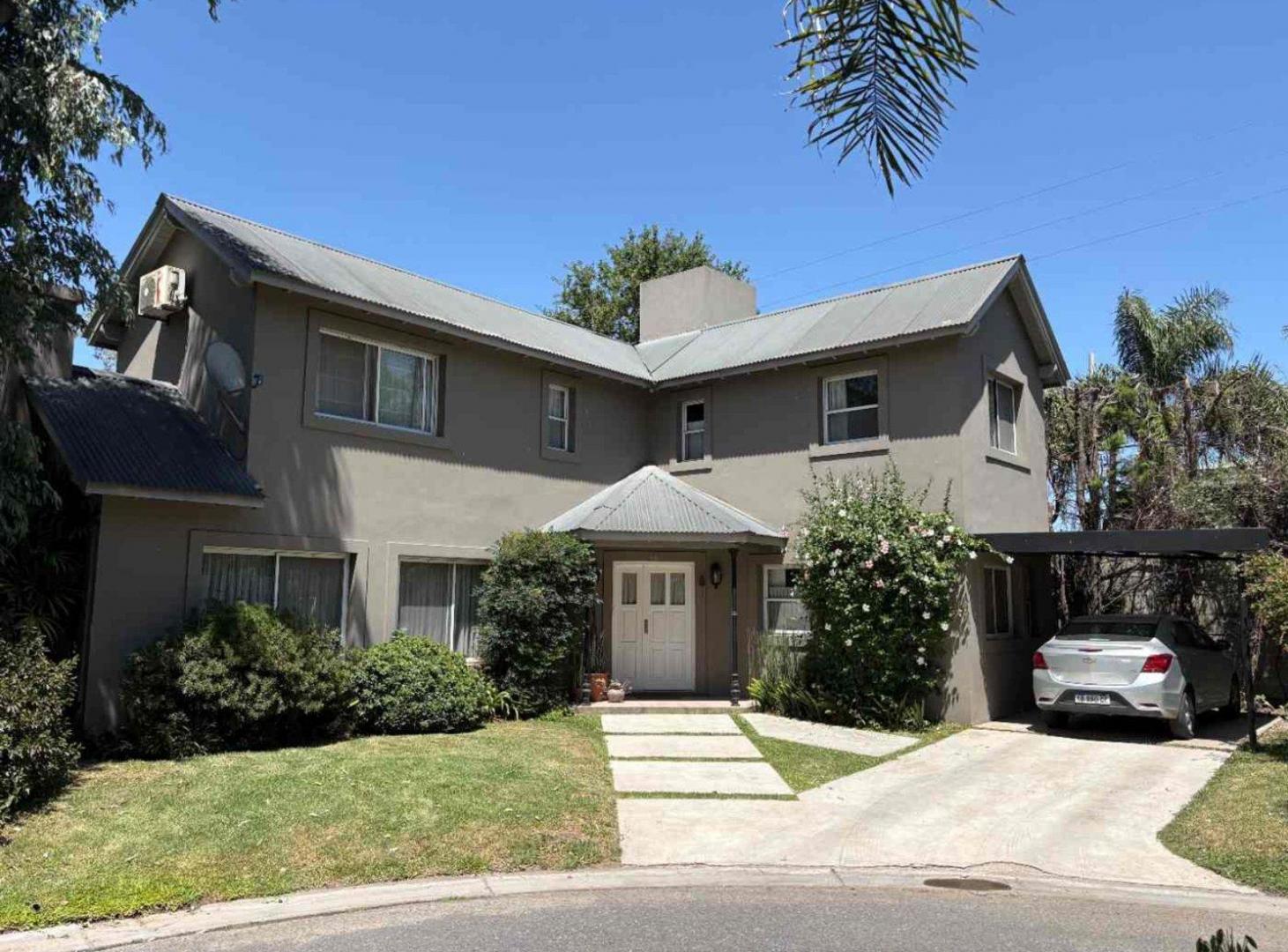 Los Ángeles Maschwitz casa s/lote 605m2 c/pileta