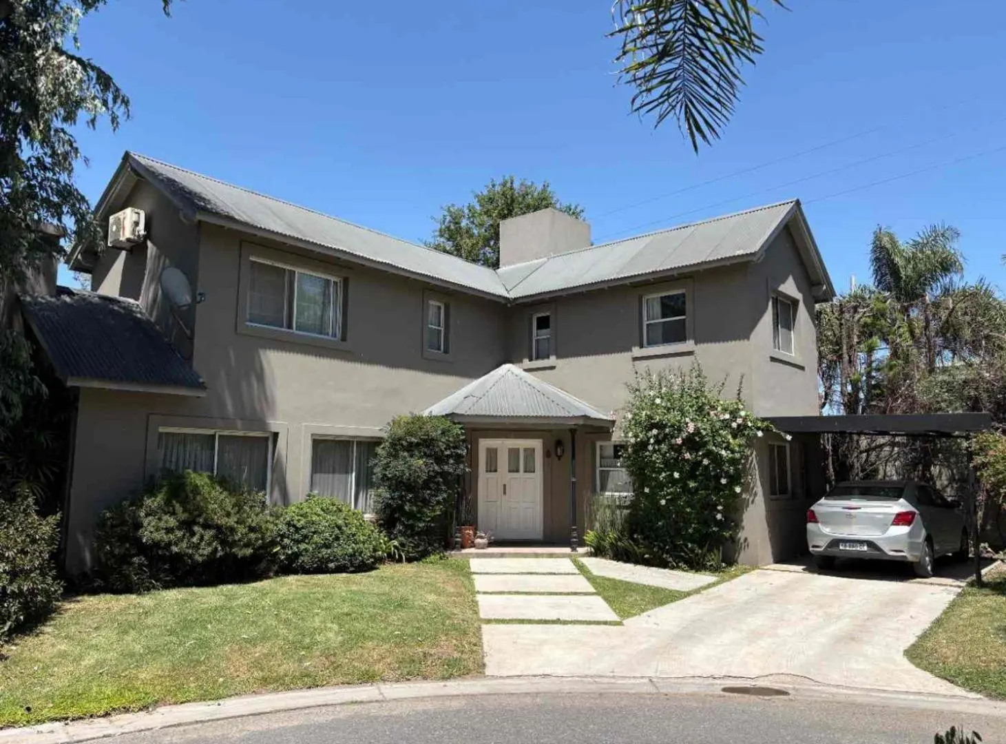 Los Ángeles Maschwitz casa s/lote 605m2  c/pileta 2
