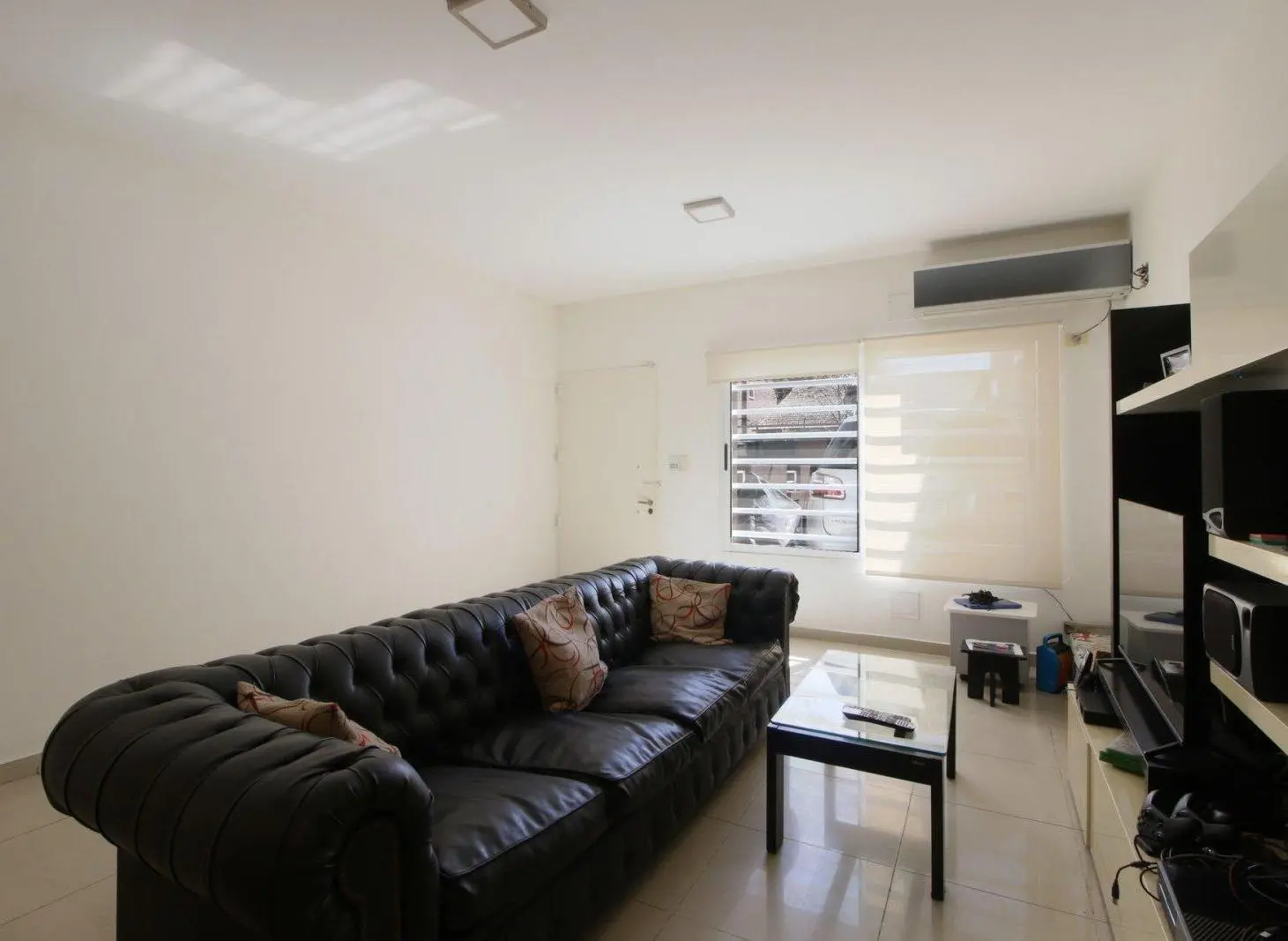 VENTA | CASA DUPLEX | 6AMB FLORIDA | JARDIN Y PILETA 4