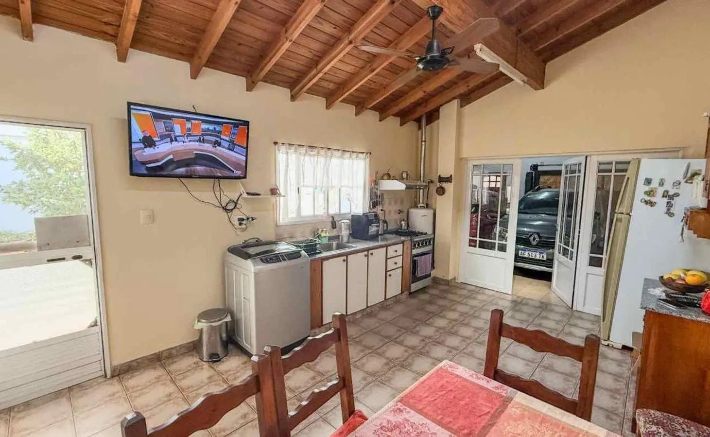VENTA CASA 5 AMB CON DEPTO 3 AMB SOBRE MISMO LOTE 5