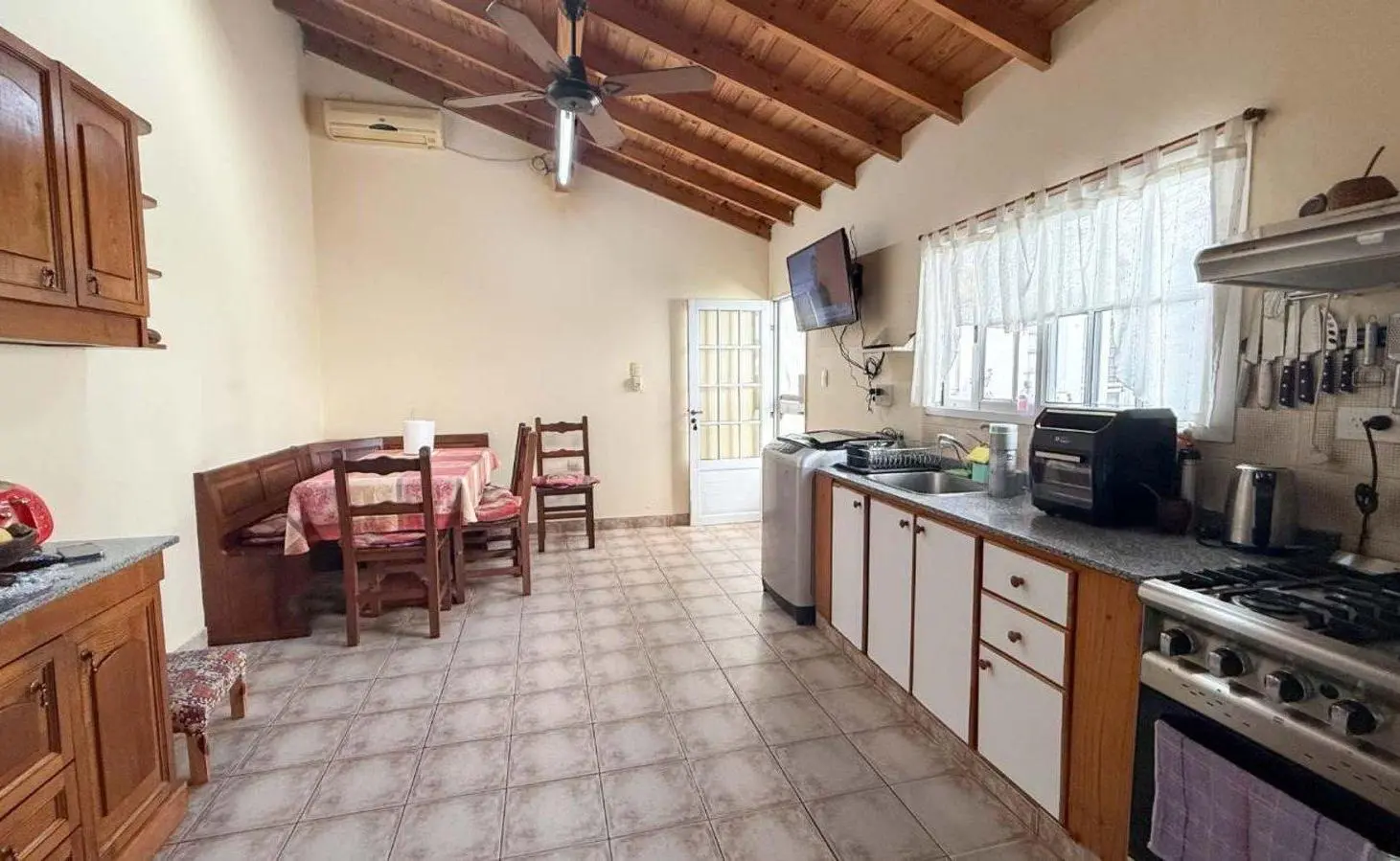 VENTA CASA 5 AMB CON DEPTO 3 AMB SOBRE MISMO LOTE 3