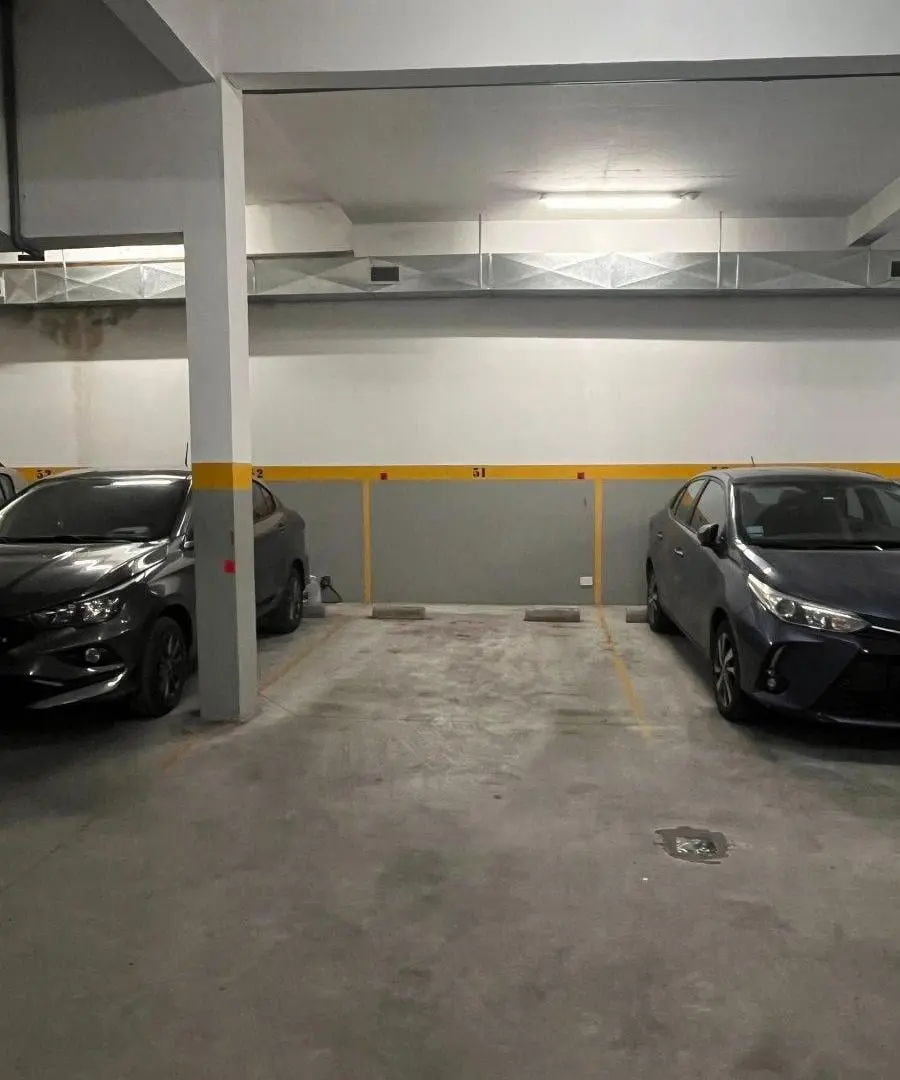 Venta cochera fija y cubierta Villa Crespo 3