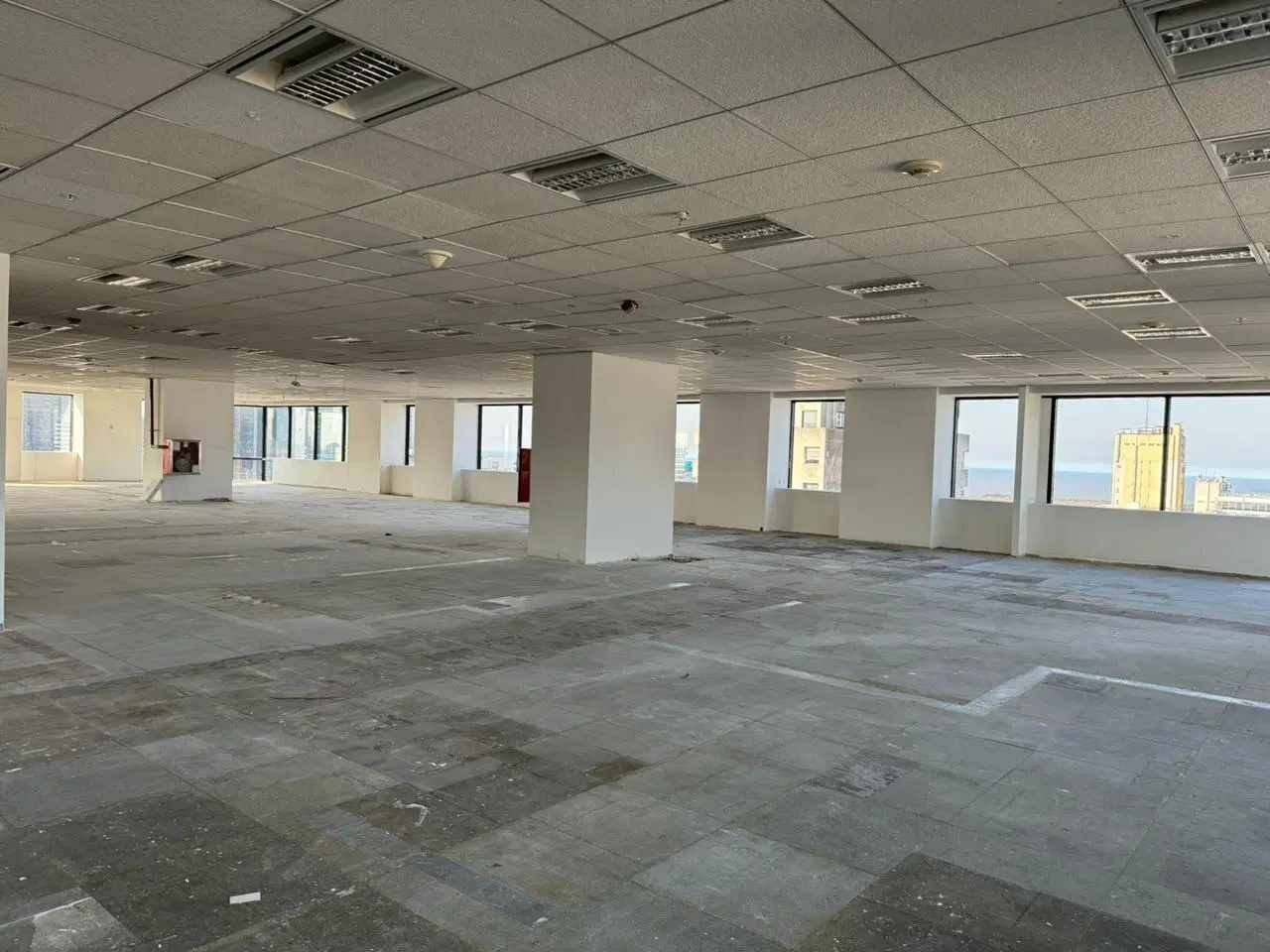Alquiler Oficina Aaa Microcentro Piso 18. 4