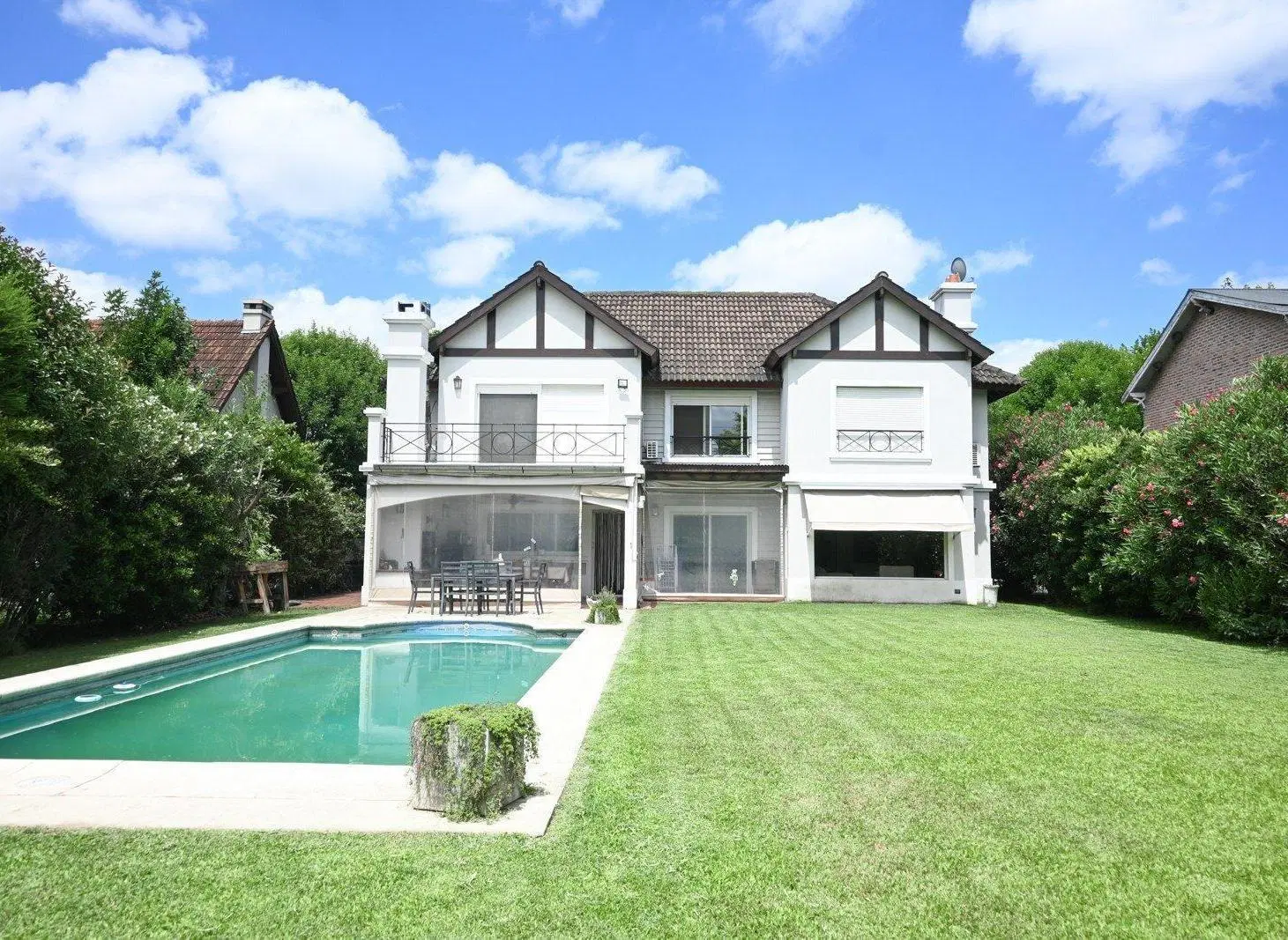 VENTA CASA 8 AMB - CLUB DE CAMPO PUEYRREDÓN 2