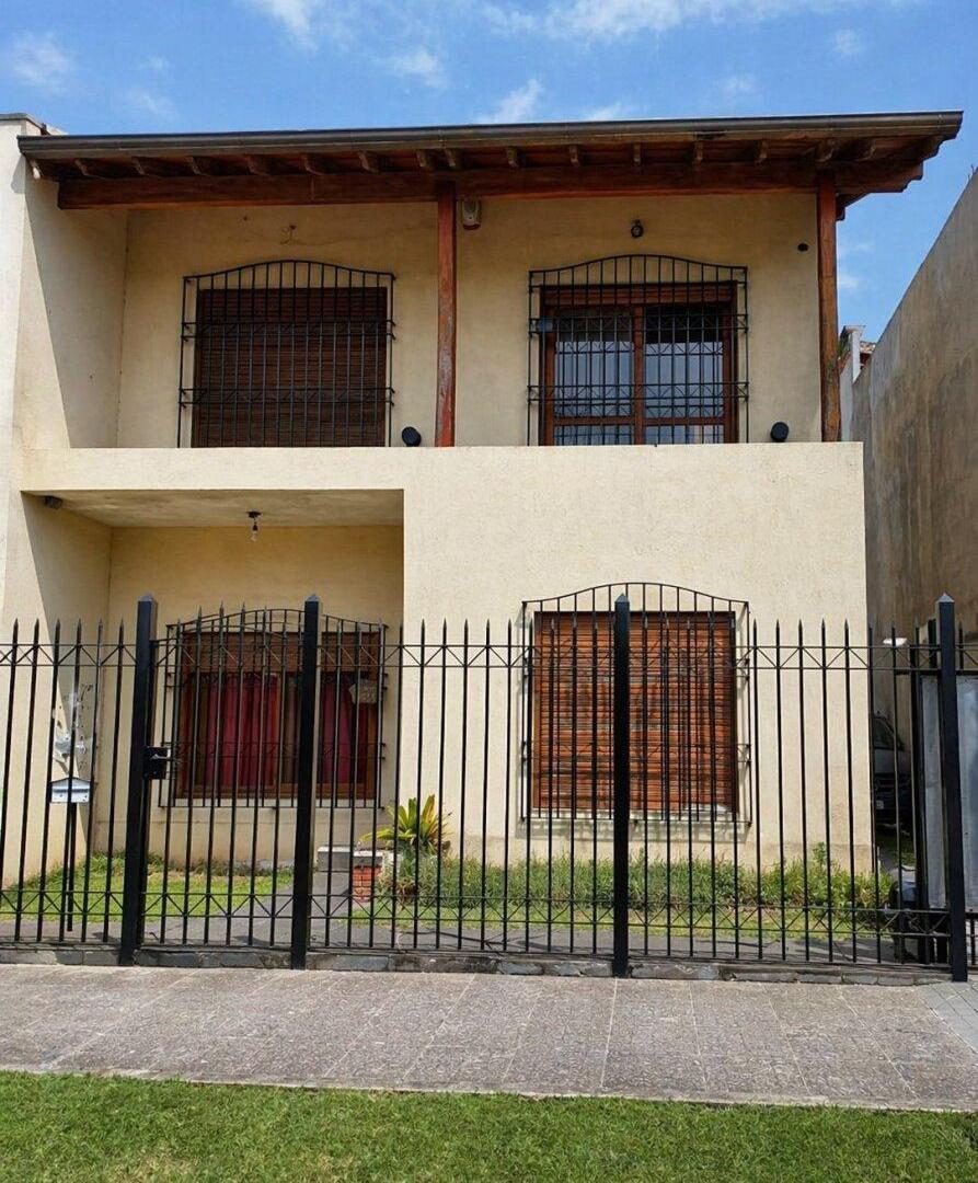 Casa en venta en El Palomar, Morón.