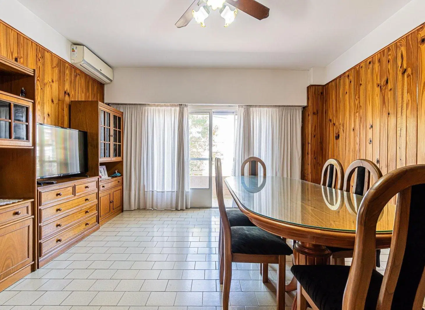 Venta de Muy luminoso PH en Santos Lugares 5