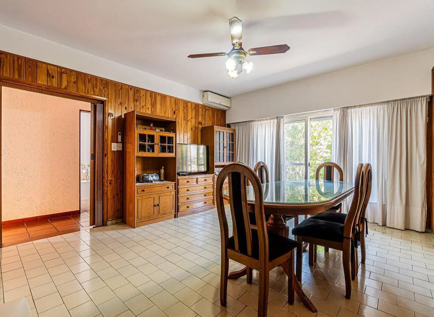 Venta de Muy luminoso PH en Santos Lugares 3