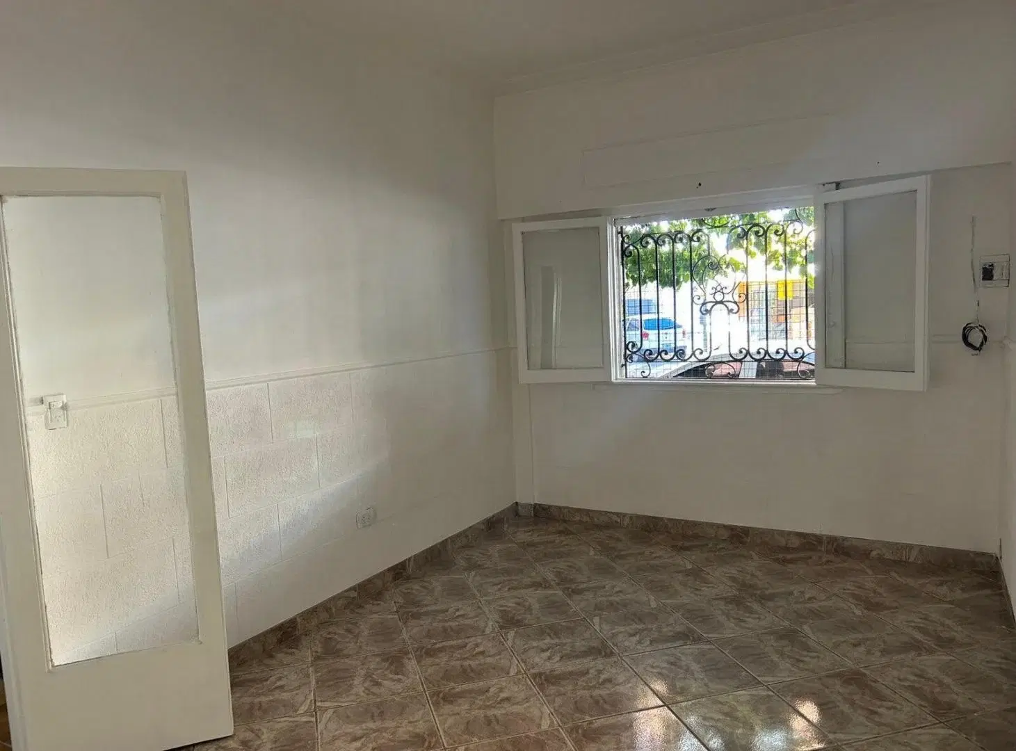 VENTA │DEPTO. 3 AMB. │PLANTA BAJA CON PATIO │CABALLITO 5