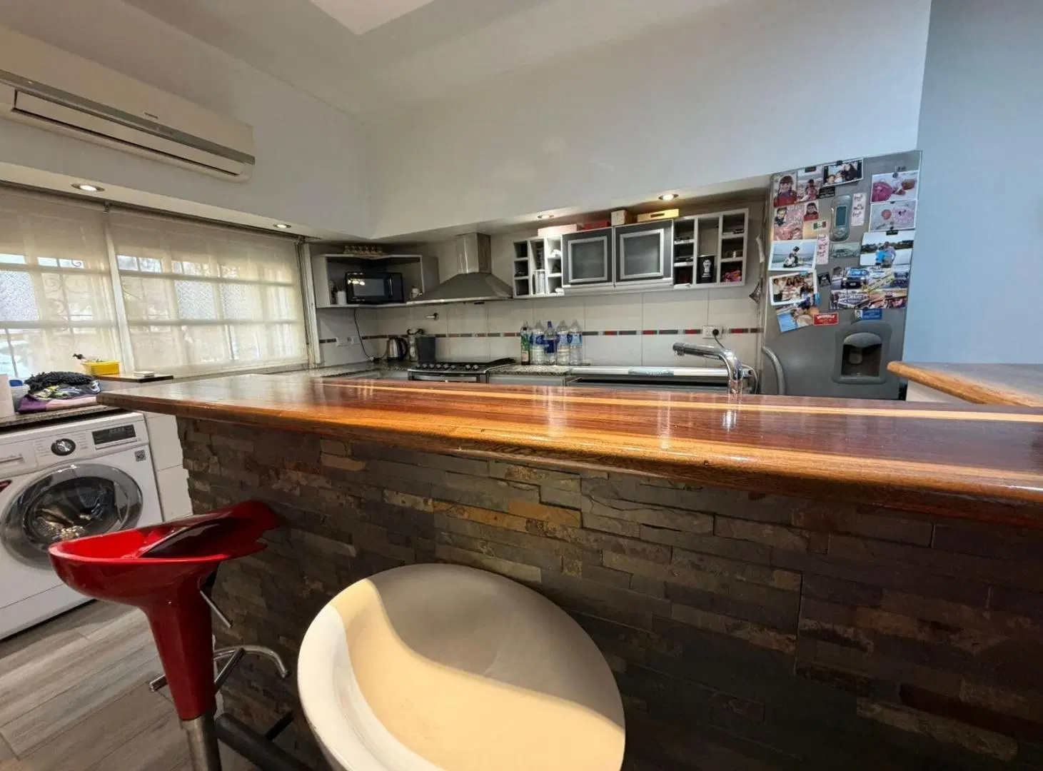 Venta casa 5 amb. con terraza parrilla y pileta en Pompeya 4