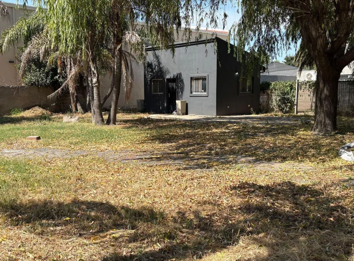ALQUILER TERRENO + OFICINA | 475,50 m² | PILAR 3