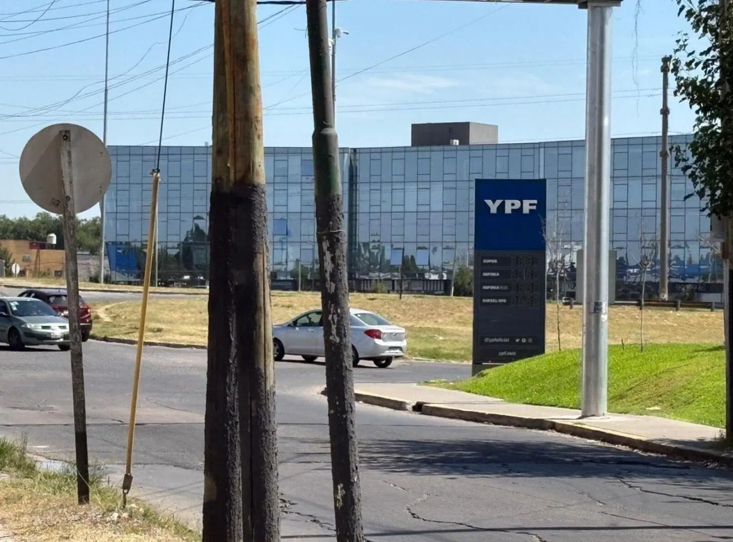 ALQUILER TERRENO + OFICINA | 475,50 m² | PILAR 4