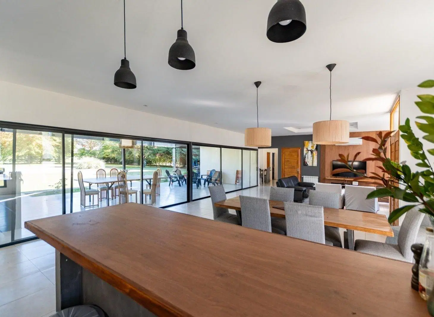 Venta Casa 6 amb c/pileta/parque y gran lote en Haras del Sur – Pilar 2