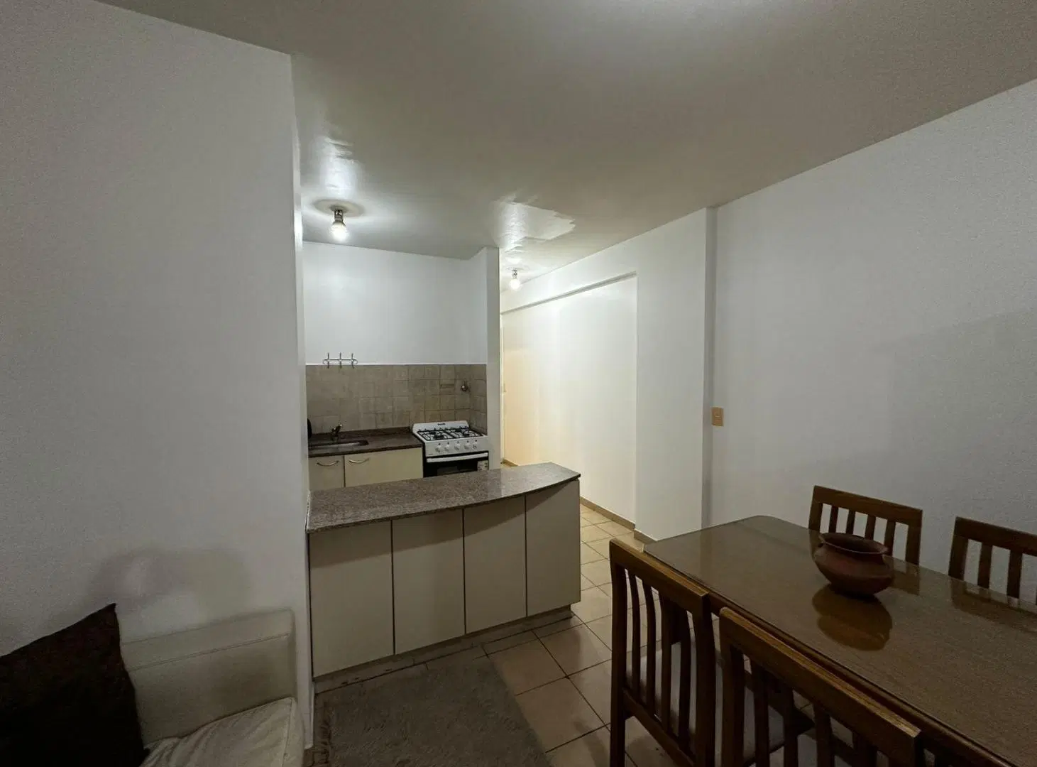 ALQUILER MONOAMBIENTE AMOBLADO RECOLETA 5