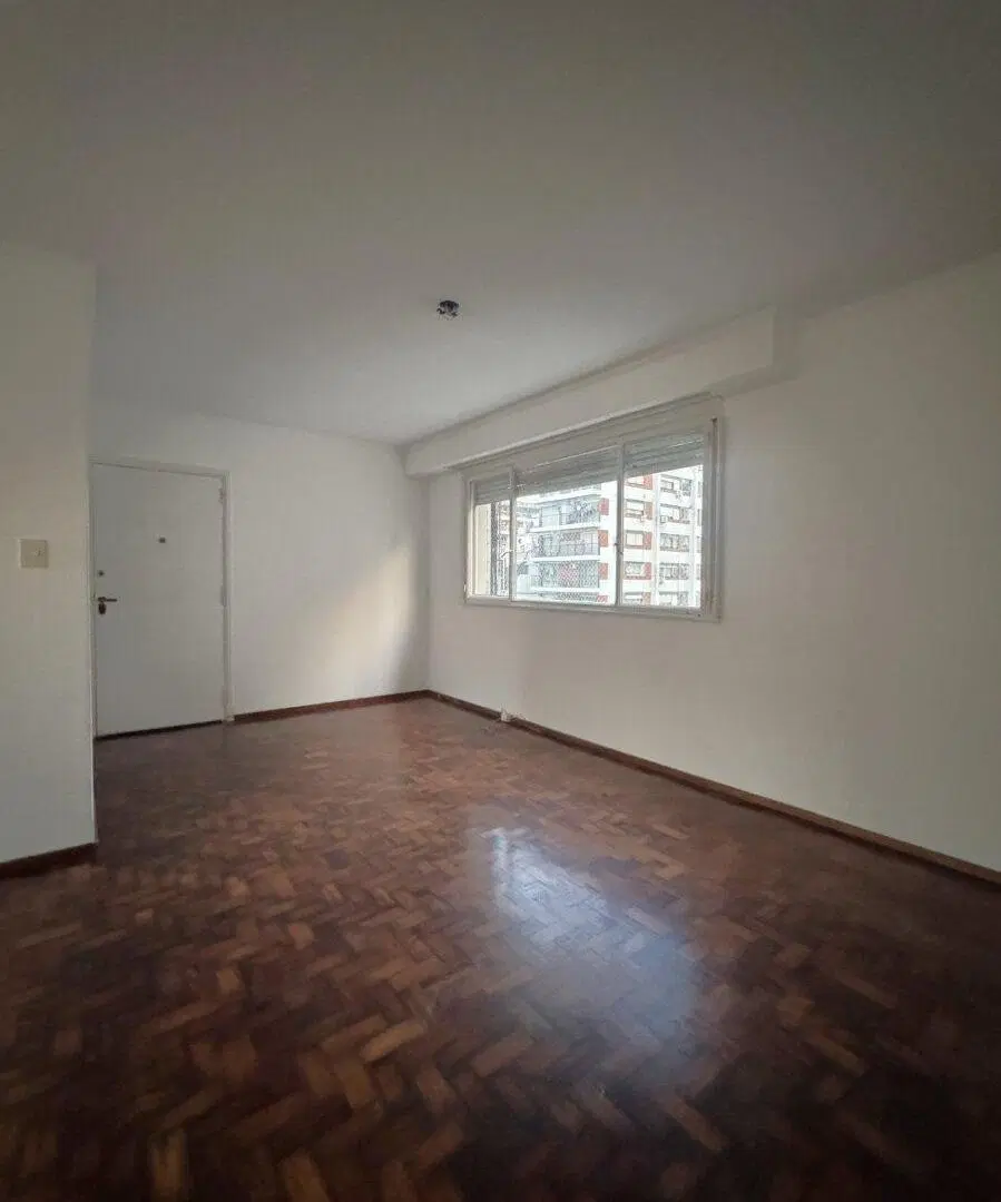 Venta departamento de 3 amb. dep/serv. Belgrano 2