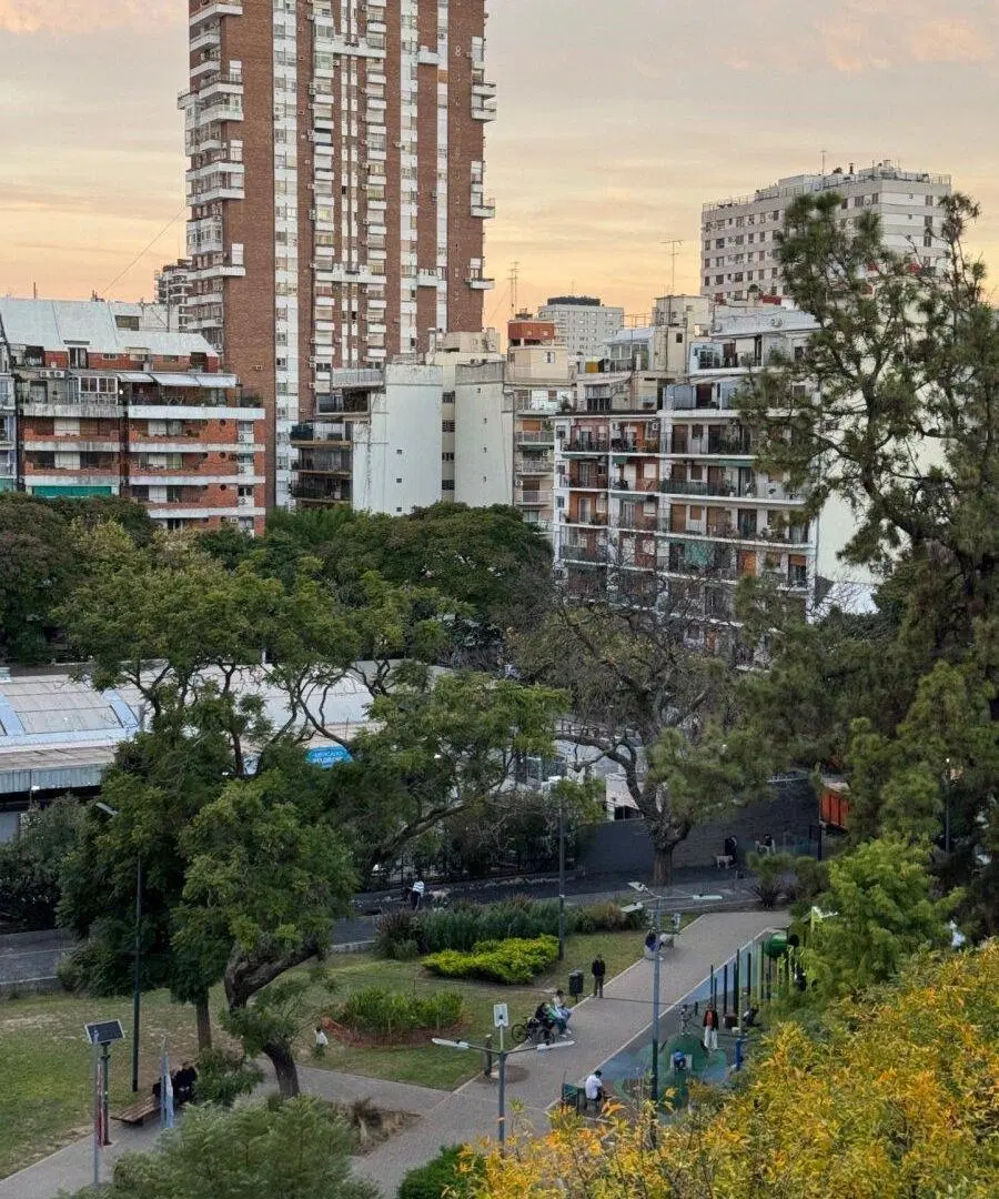Venta departamento de 3 amb. dep/serv. Belgrano 4