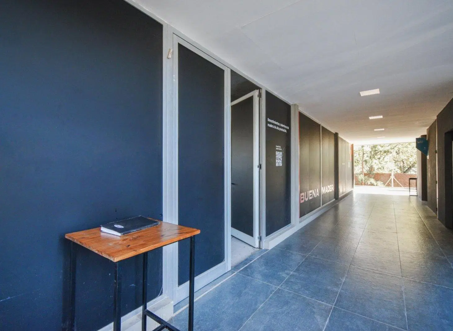 Alquiler local a estrenar c/ 3 vidrieras + 3 cocheras - VEN Street Center, Dique Luján, Tigre 3