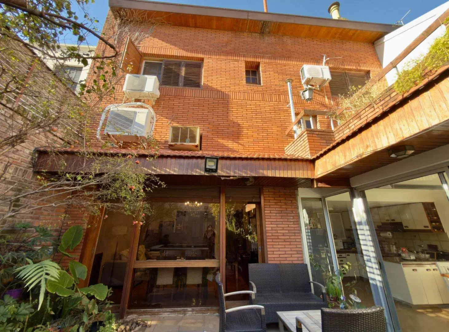 ALQUILER EXCLUSIVO | CASA DE ESTILO A 3 CUADRAS DE PLAZA ARENALES 3