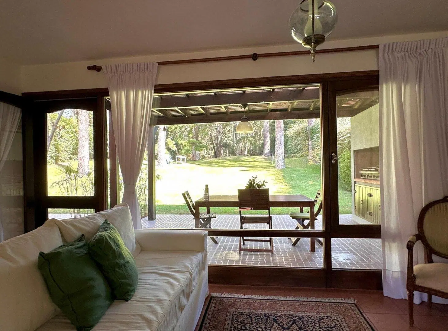 Venta casa 5 amb en lote 2000 M2 en CARILO 2