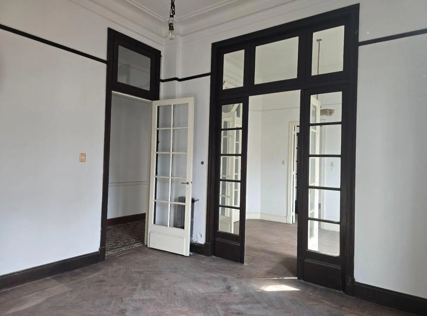 Venta depto de estilo-6amb c/ luz y balcon-ONCE 3