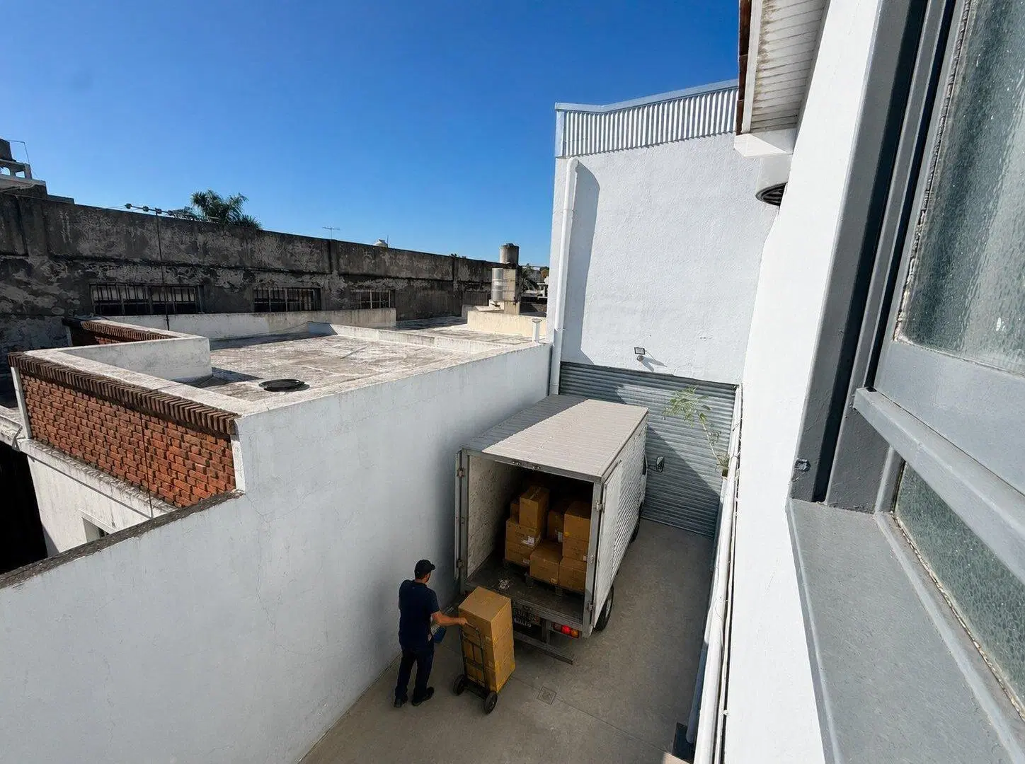 GALPÓN EN VENTA | VILLA BOSCH | DEPÓSITO + OFICINAS | LOTE 10x46 2