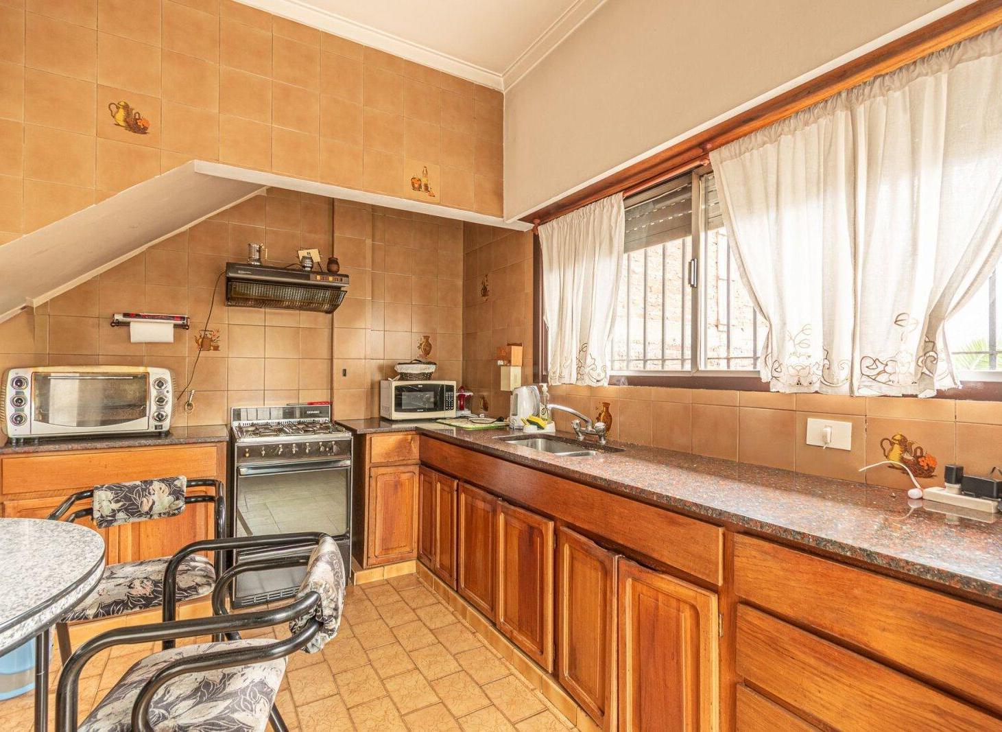 Foto de Venta Casa 5 amb. con Local Comercial y Terraza, imagen 1