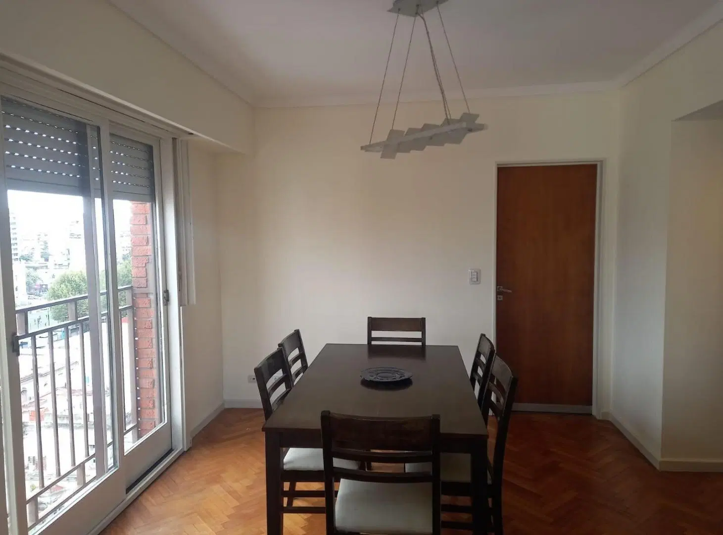 Venta semipiso 4 ambientes villa urquiza, a 1 cuadra del subte y tren 3