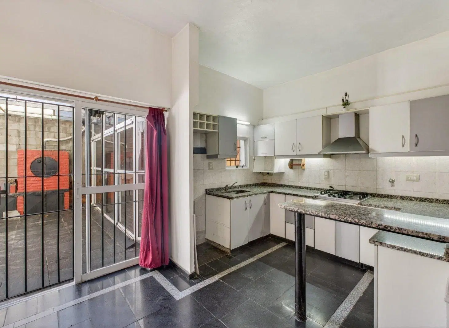 Venta PH 5 Ambientes con Entrada Independiente y Cochera – Villa Libertad, San Martín 2