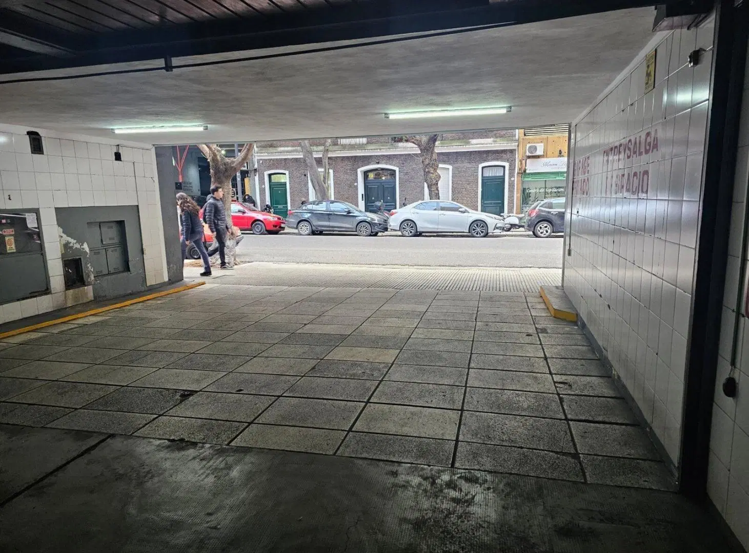 Venta Cochera Doble en Palermo 2