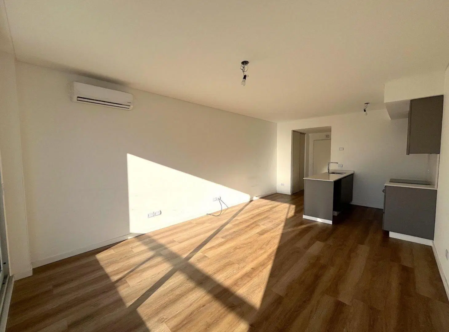 Venta Monoambiente en Flores con balcón 3