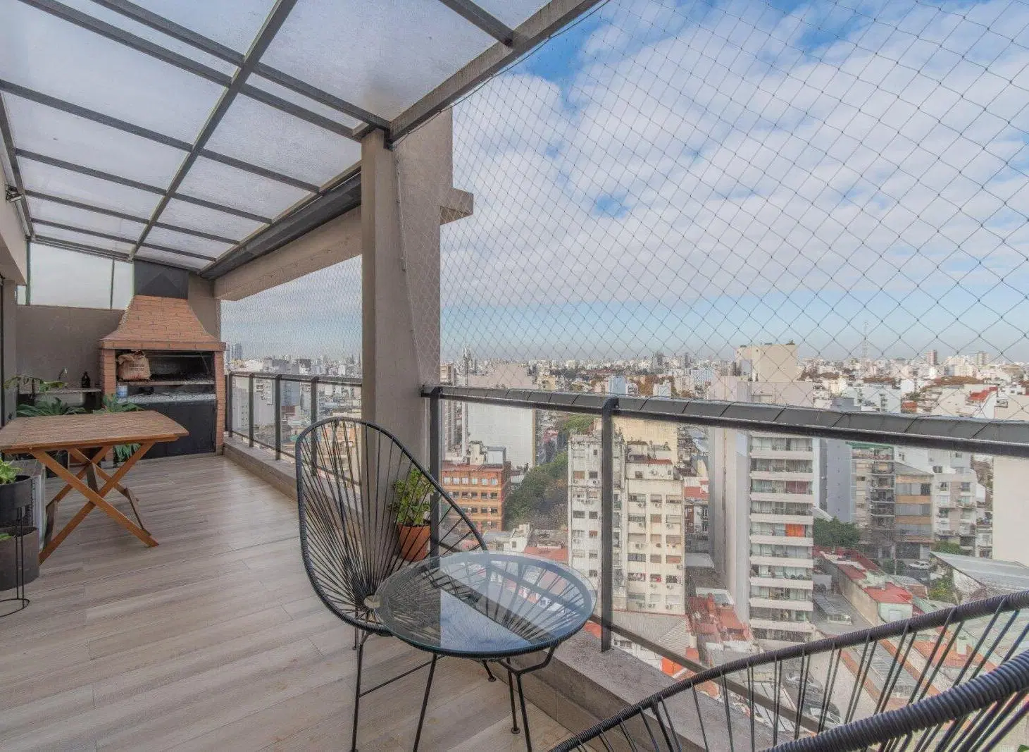 Exclusivo 3 Amb con balcon corrido aterrazado y cochera piso 14 con amenities 2