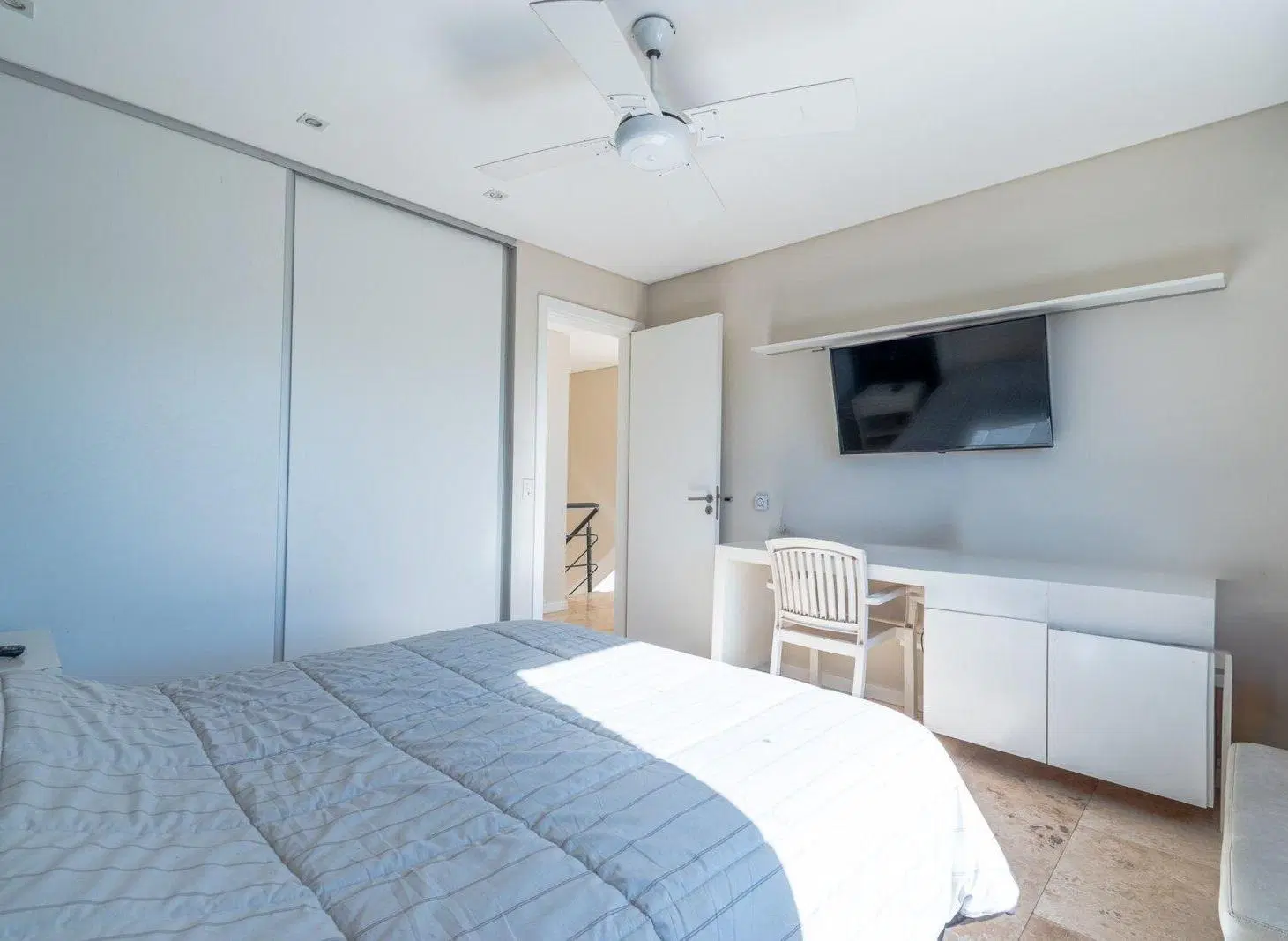 Alquiler Casa 6 ambientes con Pileta en Ayres Plaza 2