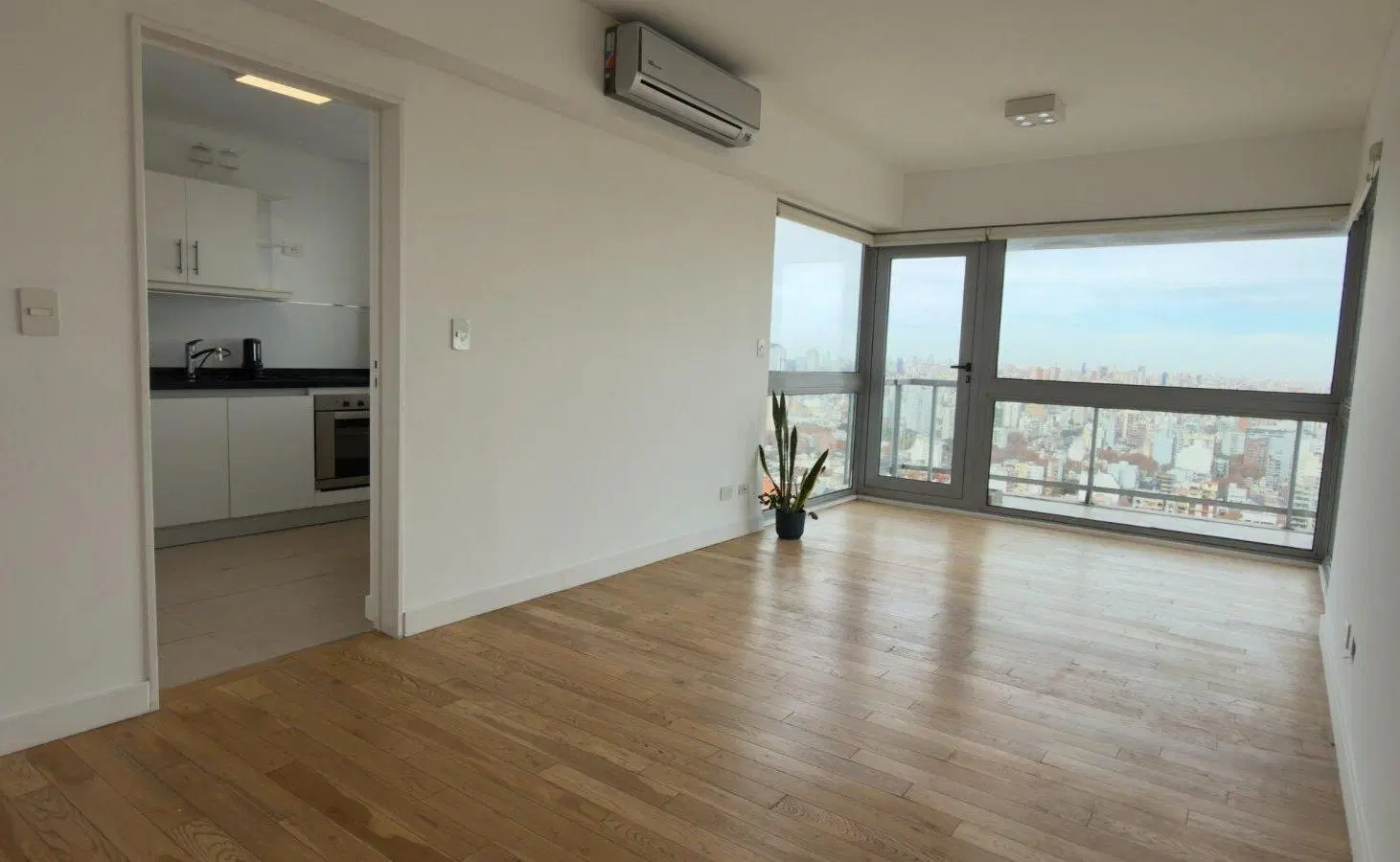 Departamento de 3 ambientes con cochera en Torre Astor Núñez 2
