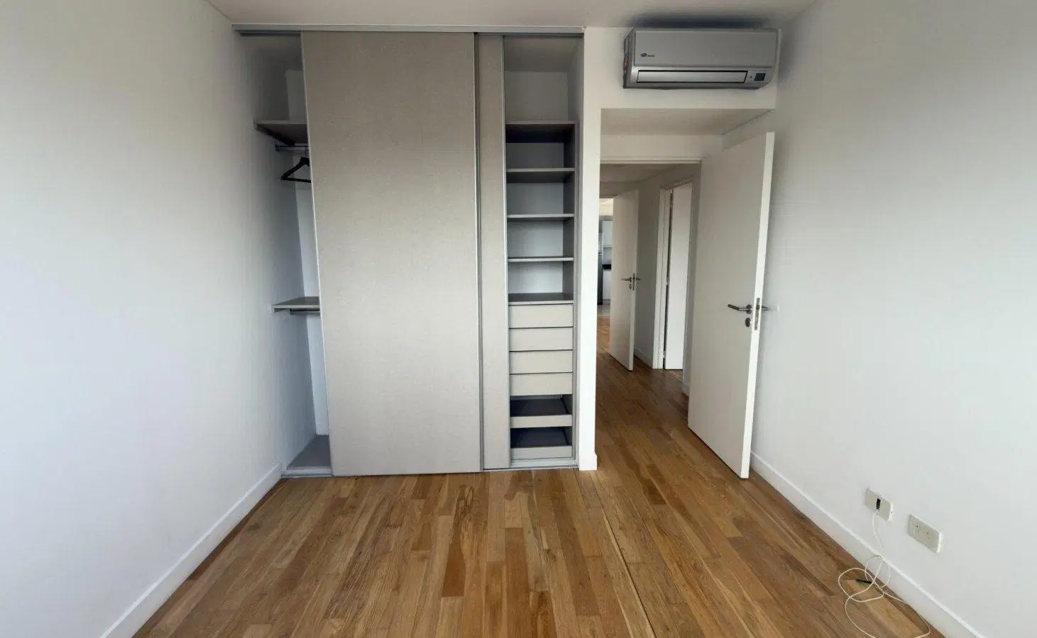 Departamento de 3 ambientes con cochera en Torre Astor Núñez 5