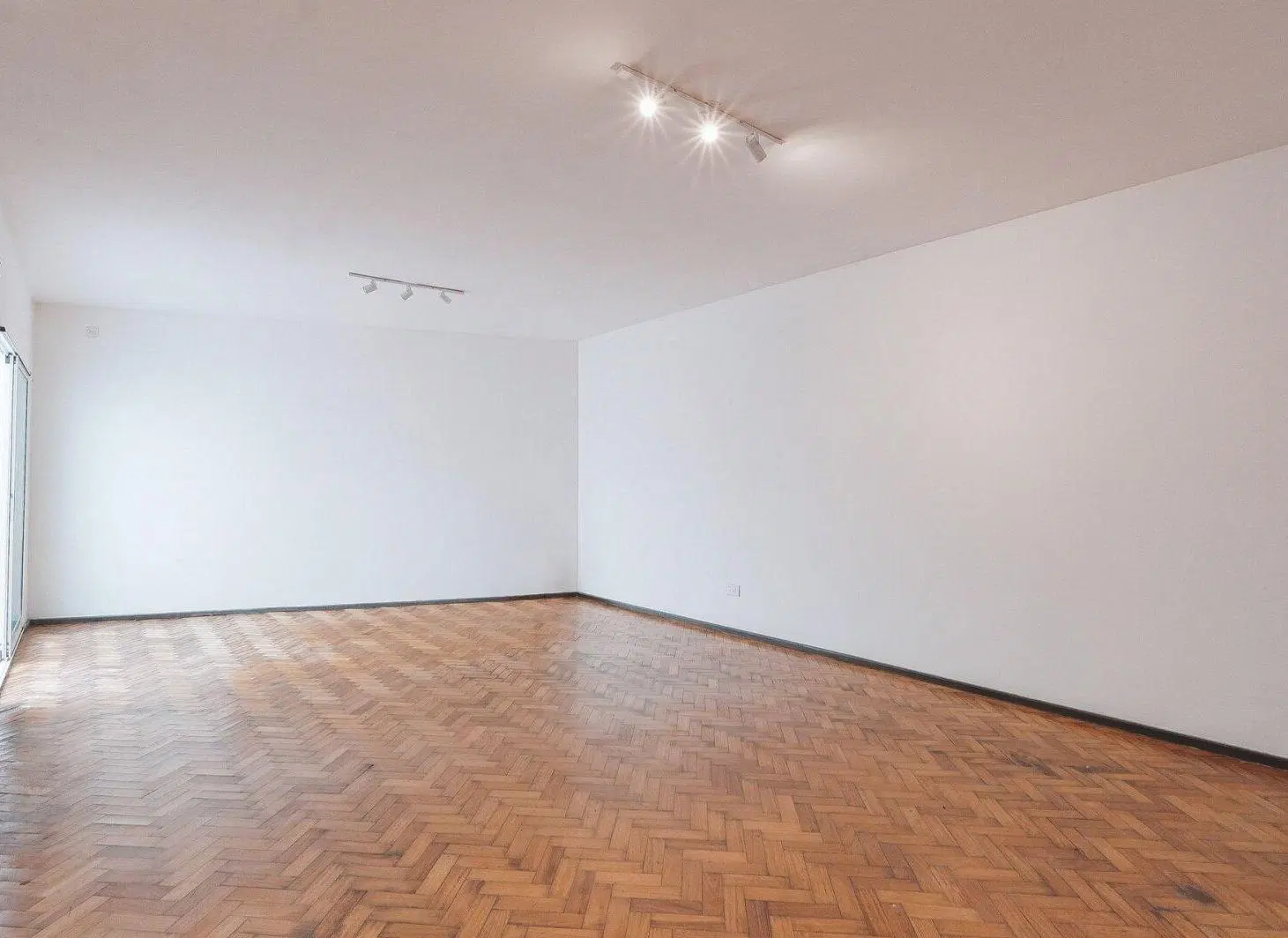 VENTA DEPARTAMENTO 2AMB REFACCIONADO BARRIO NORTE 2
