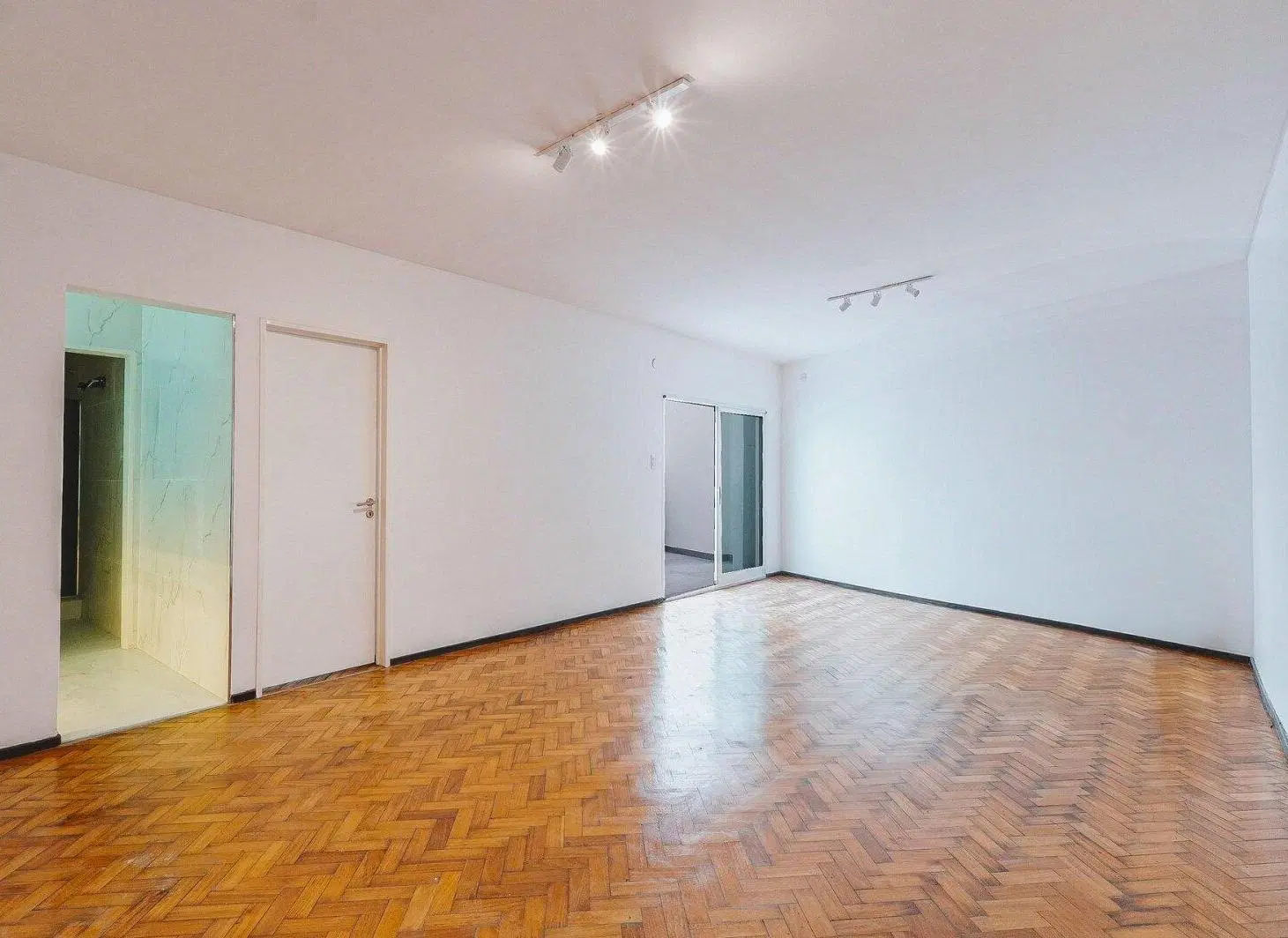 VENTA DEPARTAMENTO 2AMB REFACCIONADO BARRIO NORTE 4
