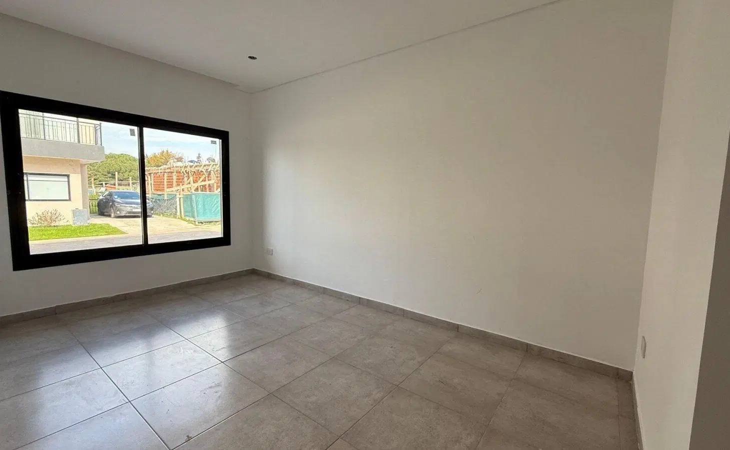 VENTA DUPLEX SPRINGPARK PILAR 5AMB PARRILLA Y PARQUE 2