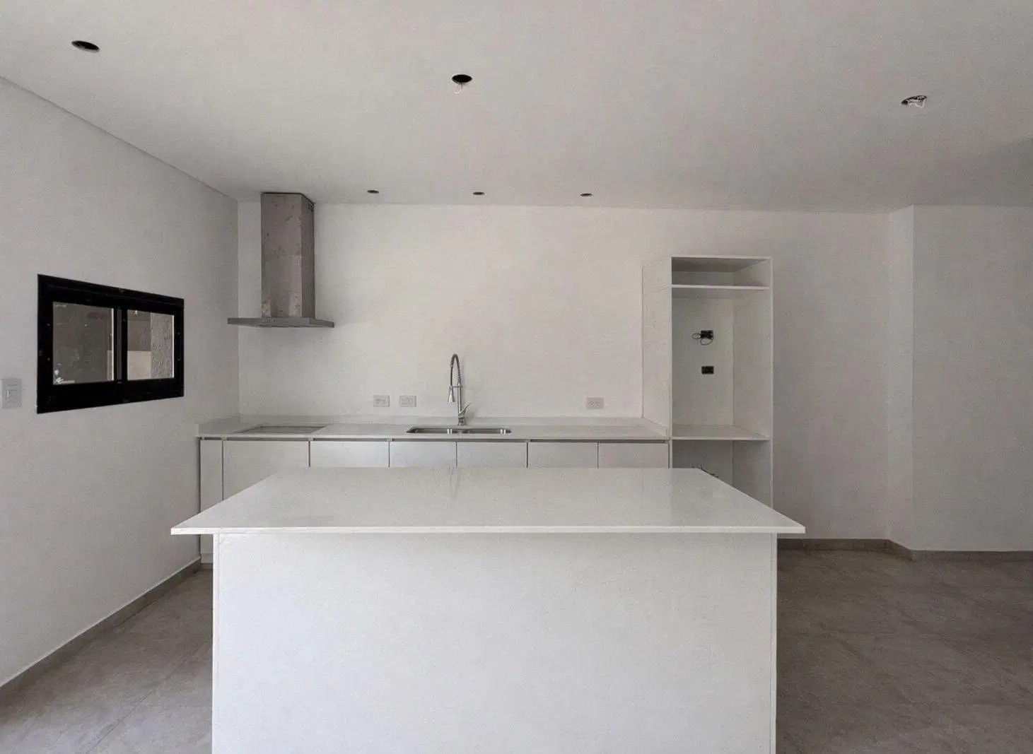 VENTA DUPLEX SPRINGPARK PILAR 5AMB PARRILLA Y PARQUE 4