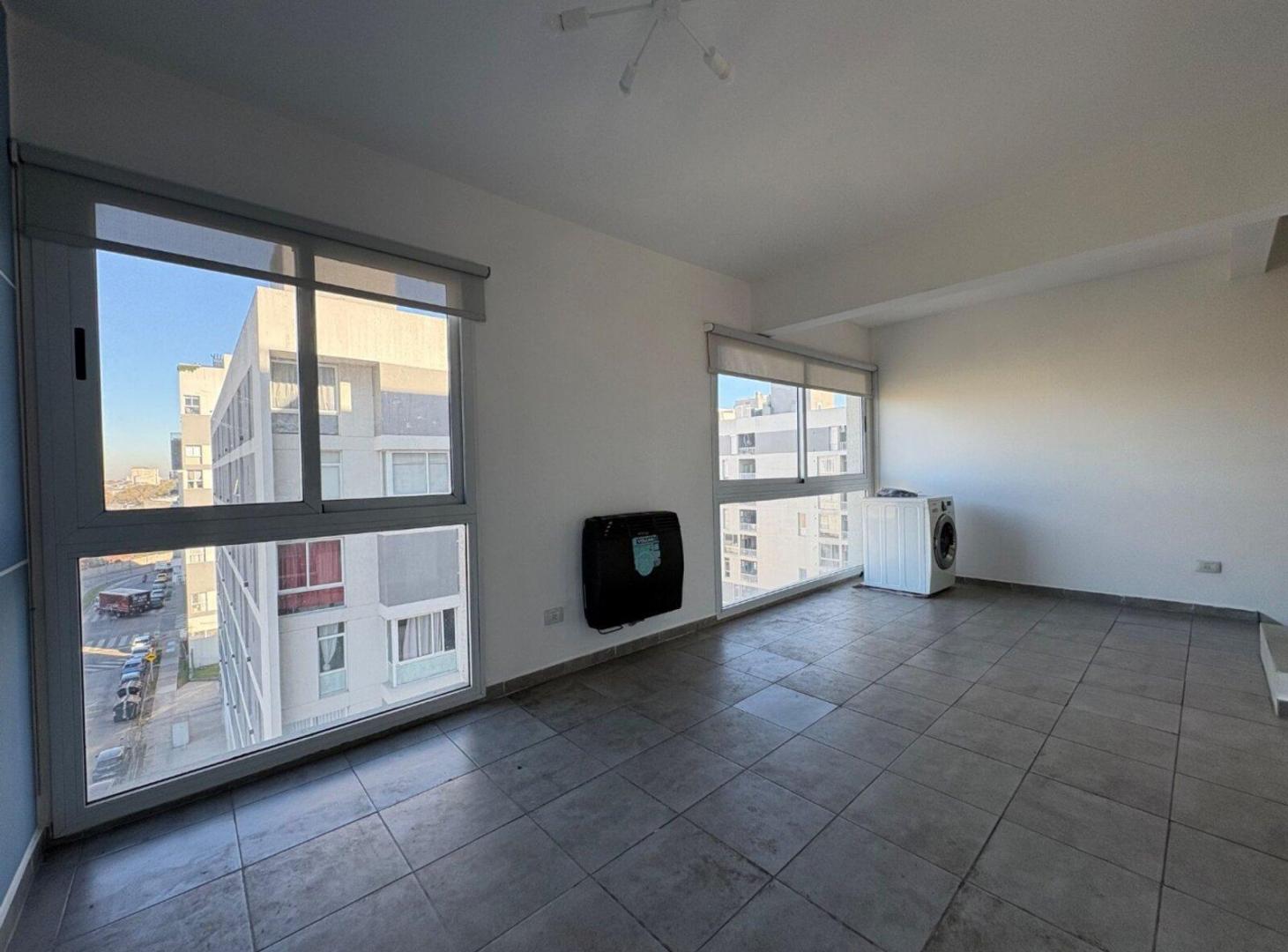 Foto de VENTA DPTO 4 AMB TIPO DUPLEX C COCHERA PARQUE. P, imagen 2
