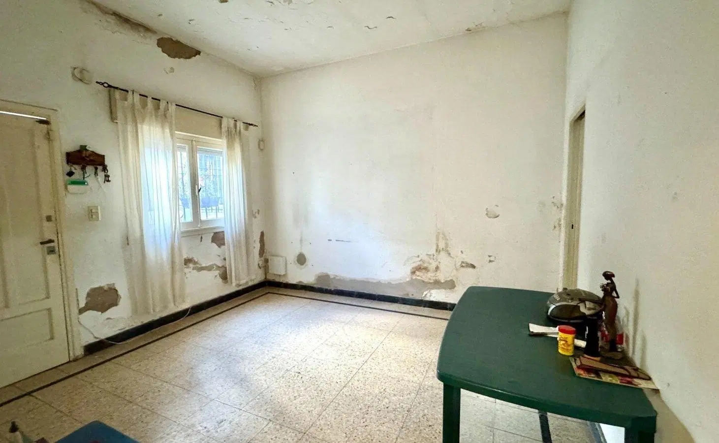 Venta casa 5amb Carapachay con Jardin a refaccionar FINANCIACION 4