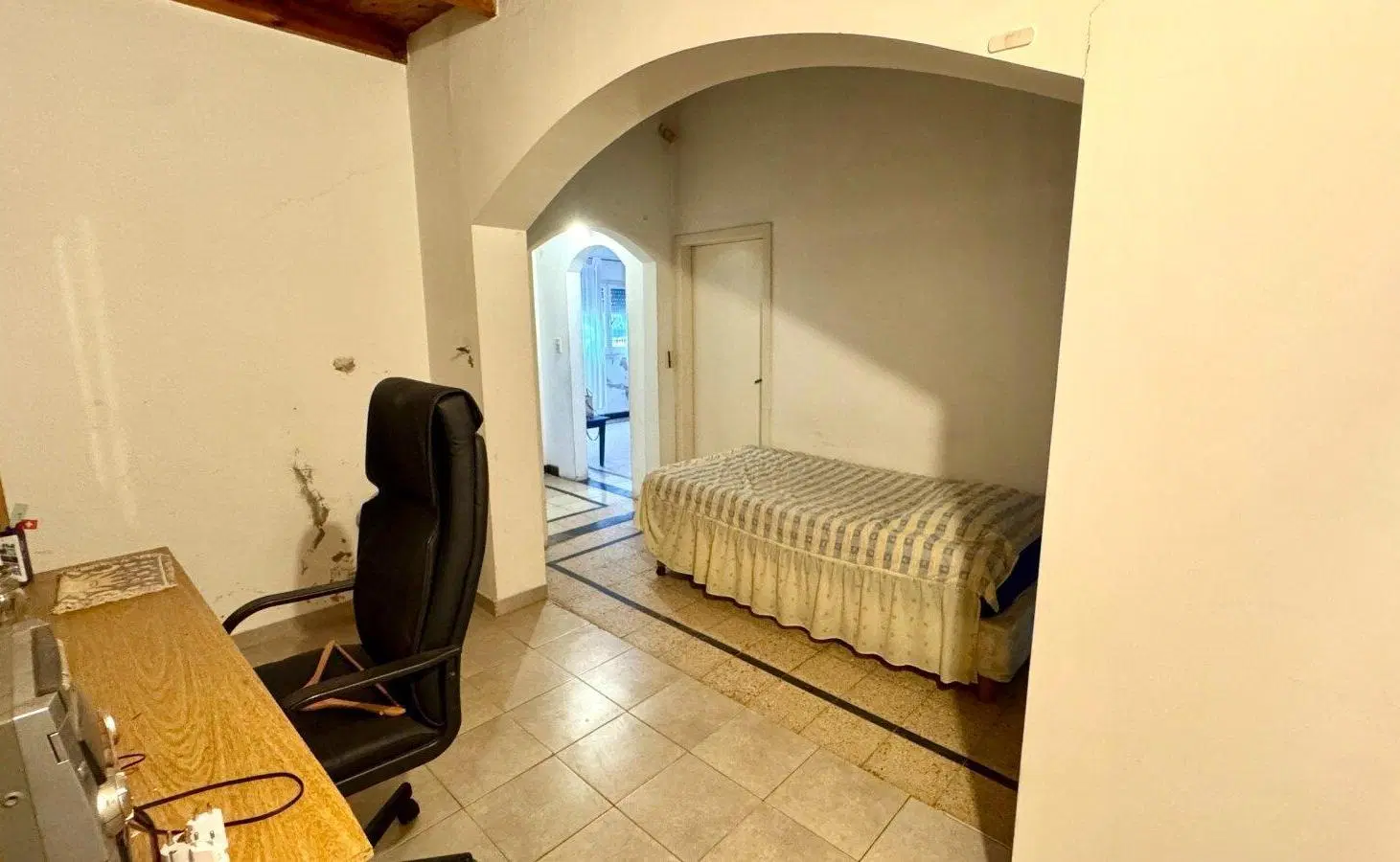 Venta casa 5amb Carapachay con Jardin a refaccionar FINANCIACION 3