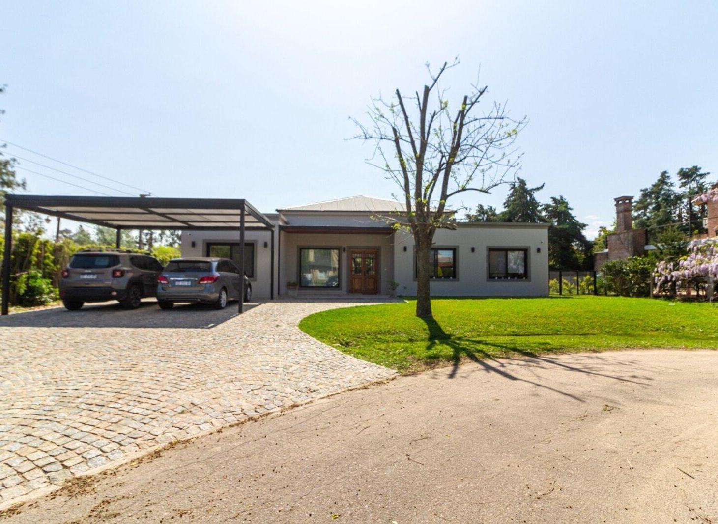 Venta casa, 5 ambientes, Pilar, Barrio La Campiña. Apto crédito