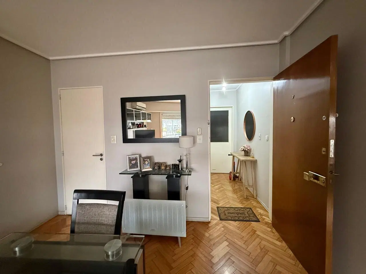 Piso 3 amb, con gran balcón aterrazado, más hab. y baño de serv., en Belgrano pegado a Las Cañitas. 4