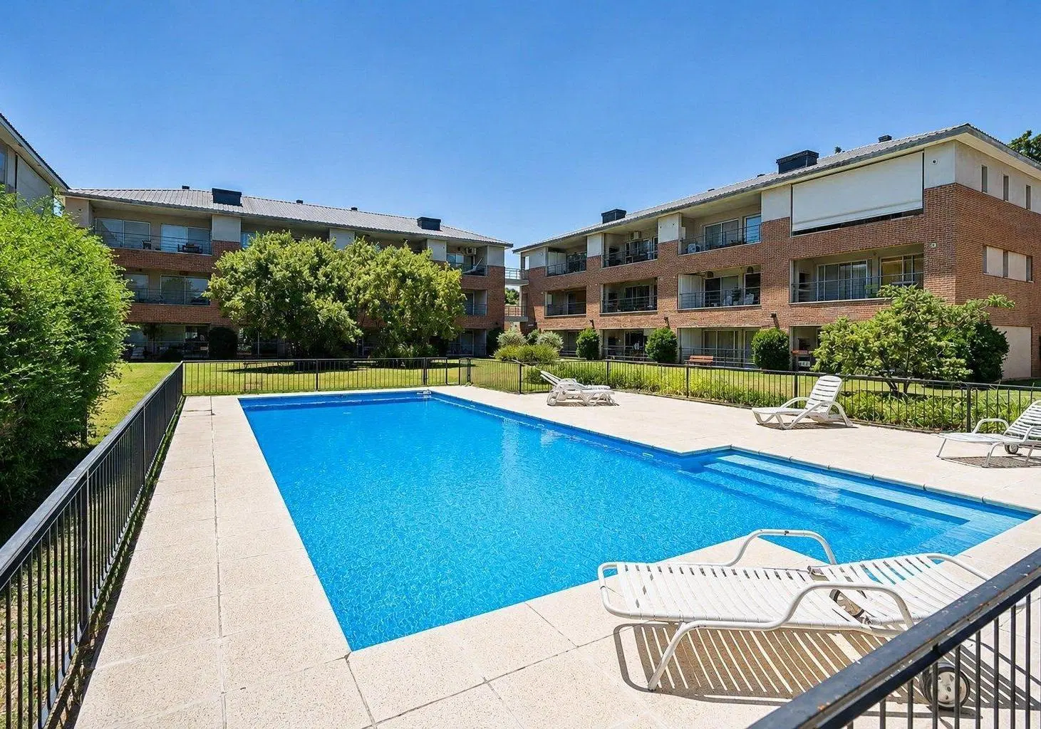 VENTA | Depto 3 amb | Pilar | Cochera y pileta 4