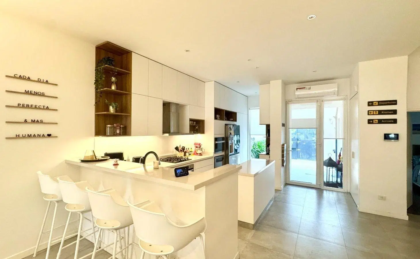 Venta casa 5amb Acassuso con piscina y quincho con parrilla 4