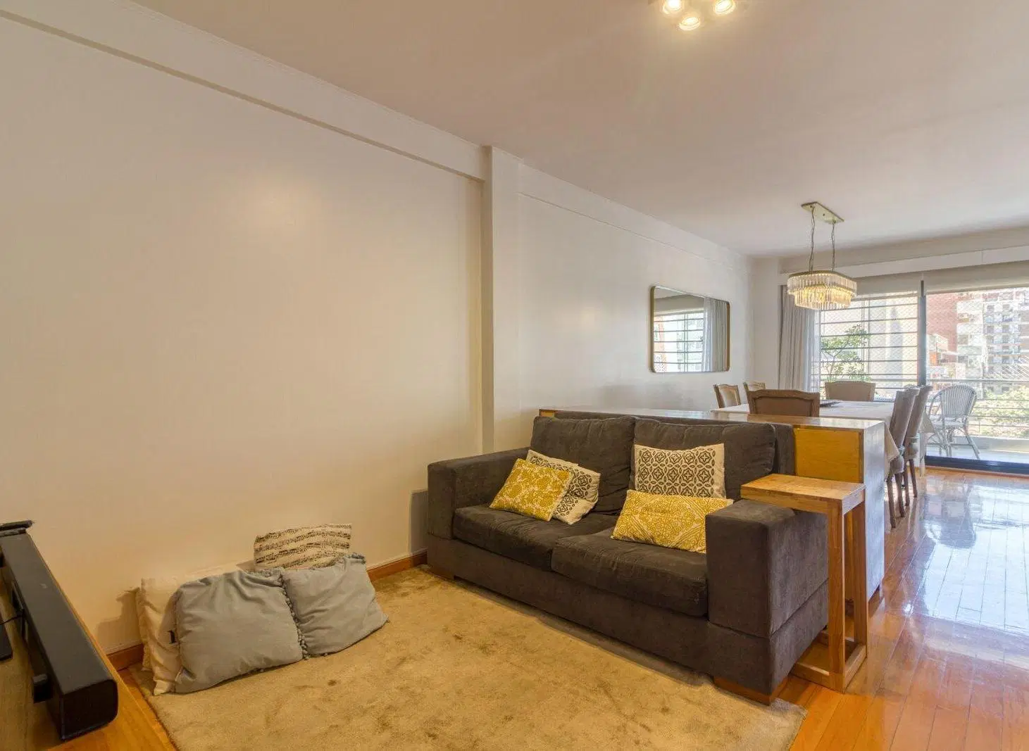 DEPARTAMENTO 4 AMBIENTES OLIVOS. BALCON. COCHERA 5