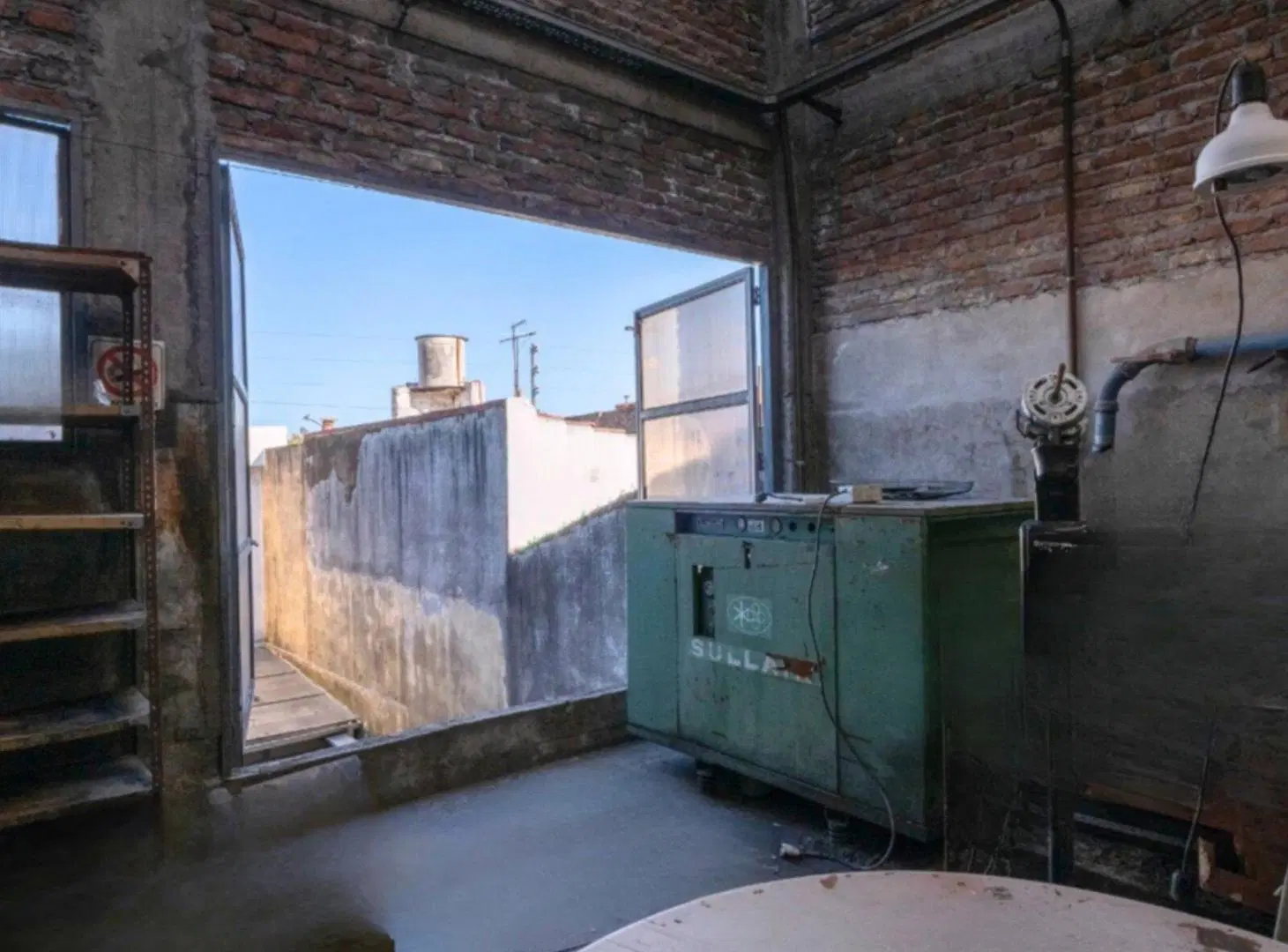 VENTA galpón depósito | LOMAS DEL MIRADOR 2